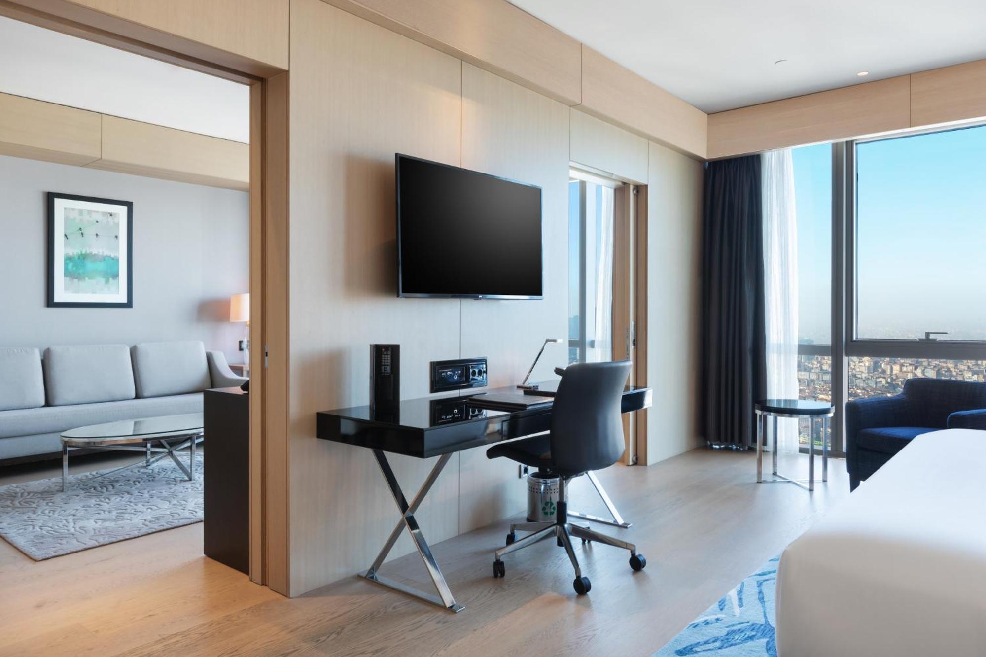 Wyndham Grand Levent & Conference Center Hotel 5*